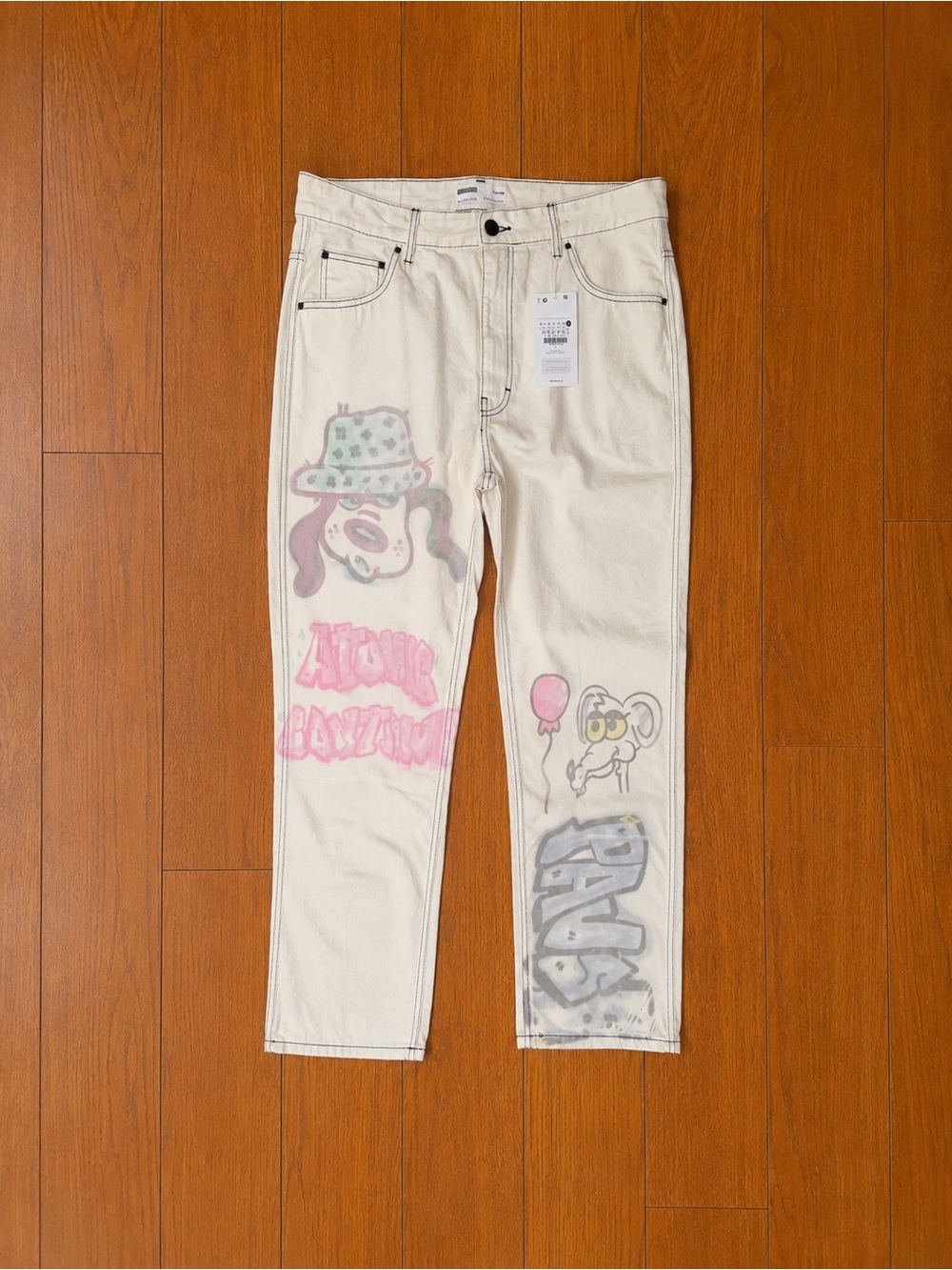 Bershka Cream Straight-Leg Jeans with Pink & Gray Graphics Sz 14